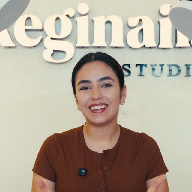 Regina Urbina, Nail Artist de Reginails Studio